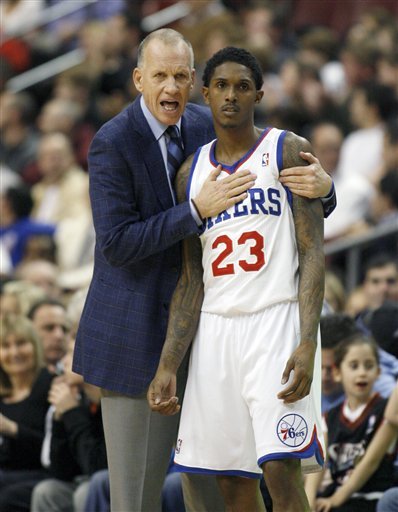 尽管篮球是 尽管篮球是